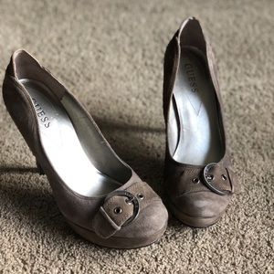 GUESS taupe heels 8.5